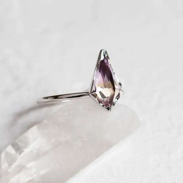 Gold ring with ametrine in kite shape ADELE Image