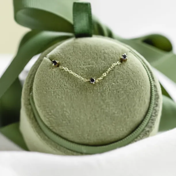 Minimalist jewelry collection with black diamond DUNCAN Image