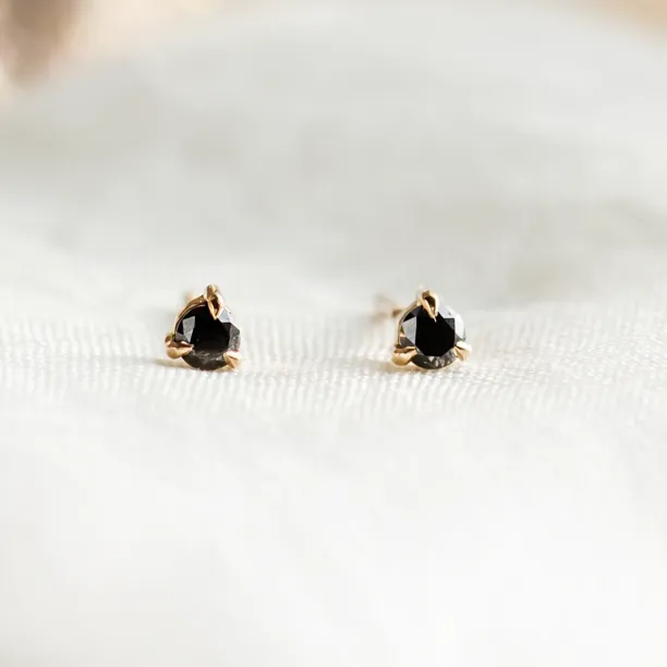 Golden minimalist earrings with black diamonds CHARNA Image
