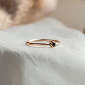 Minimalist ring with black diamond BLAIZE Thumbnail