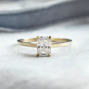 Minimalist engagement ring with moissanite BAGI Thumbnail