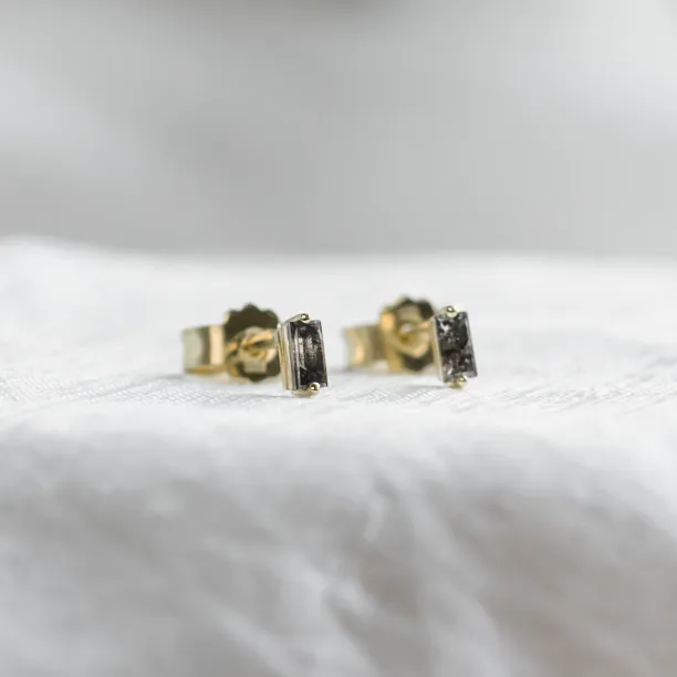 Basic earrings with salt and pepper diamonds KIKI Image