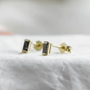 Minimalist earrings with baguette salt and pepper diamonds LOFI Thumbnail