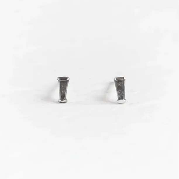 Earrings with tapered baguette salt and pepper diamonds GIGI Image