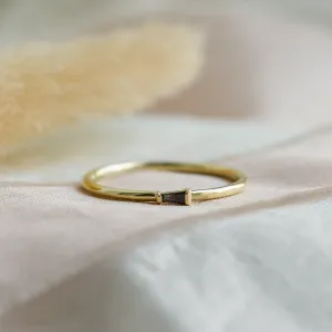 Gold ring with tapered baguette gray diamond GERRY Thumbnail