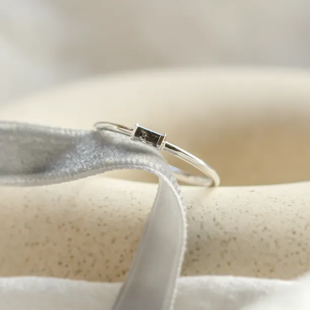 Ring in art deco style with salt'n'pepper diamond RODEO Image