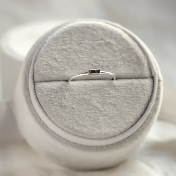 Ring in art deco style with salt'n'pepper diamond RODEO Image