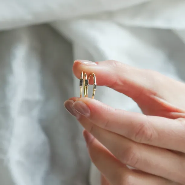 Gold ring with baguette salt'n'pepper diamond TORRE Image