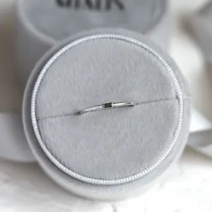 Gold ring with baguette salt'n'pepper diamond TORRE Thumbnail