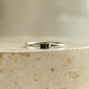 Minimalist ring with baguette salt'n'pepper diamond TASSI Thumbnail