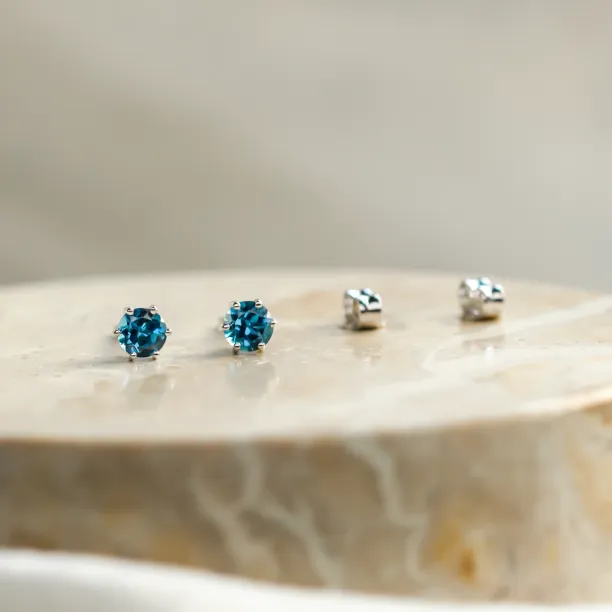 Stud earrings with blue topaz DENIM Image