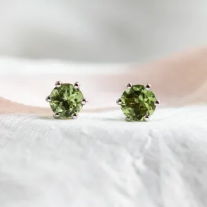 Gold earrings with peridots SALSA
