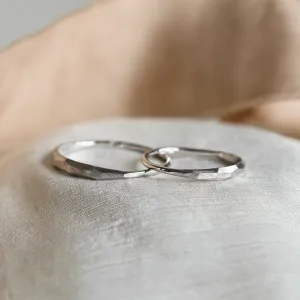 Irregular hammered wedding rings OSAKA Thumbnail