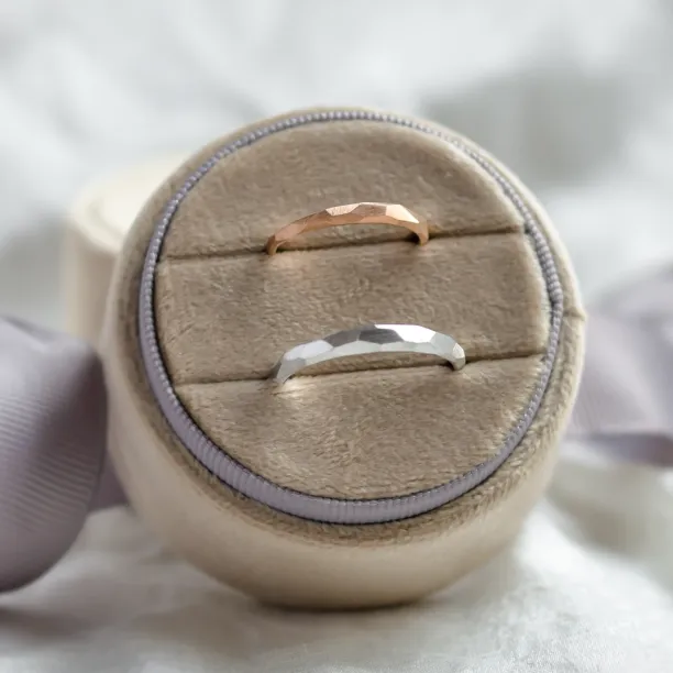 Irregular hammered wedding rings OSAKA Image