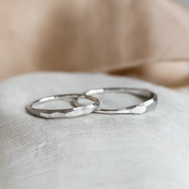 Irregular hammered wedding rings OSAKA Image