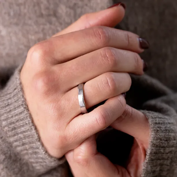 Torn paper edge wedding bands DANTE Image