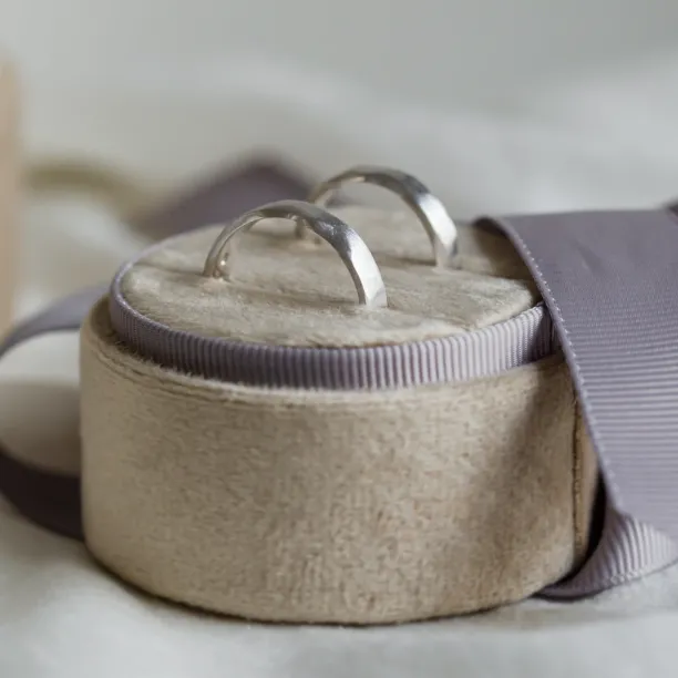 Torn paper edge wedding bands DANTE Image