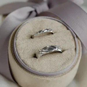 Gold engraved wedding rings ROCCIA Thumbnail