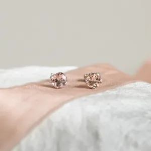Morganite in gold earrings PENELOPE Thumbnail