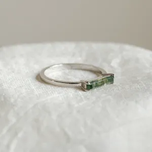 Minimalist ring with baguette moss agate LOKI Thumbnail