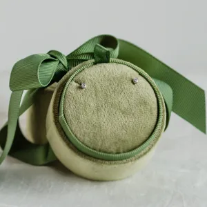 Minimalist salt and pepper diamond earrings ANISE Thumbnail