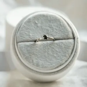 Black diamond ring in black rhodium NEROS Thumbnail