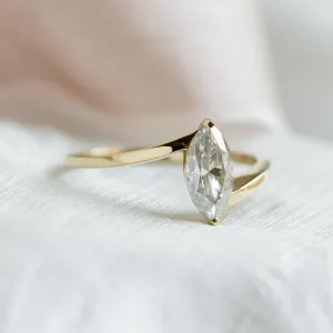 Elegant ring with marquise moissanite CHARLOTTE Thumbnail