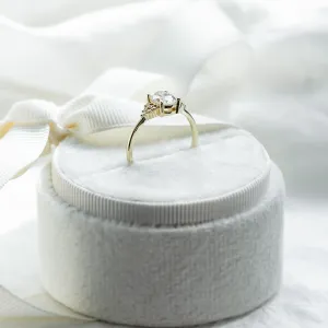 Luxury engagement ring with moissanites JOSEPHINE Thumbnail