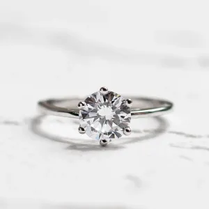 Luxury engagement ring with lab grown diamond OLLAF Thumbnail