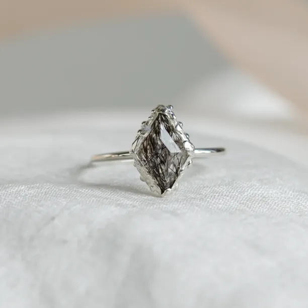 Unusual ring with rutilated quartz BENI Image