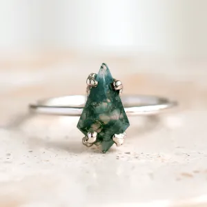 Fantasy ring with kite moss agate SAMU Thumbnail