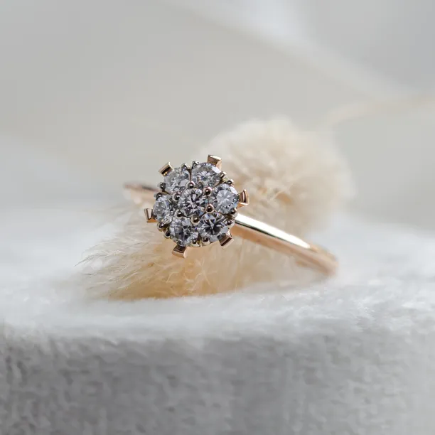Elegant ring with pavé moissanites AUDREY Image