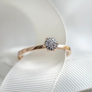 Pavé engagement ring with moissanites LUCY Thumbnail