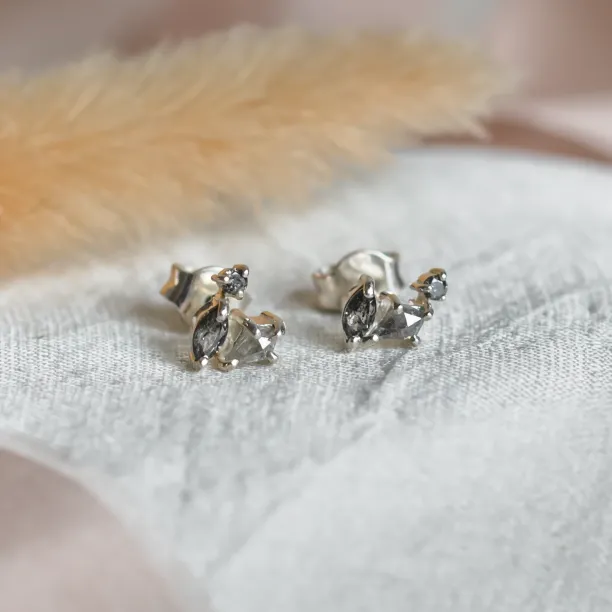 Elegant cluster earrings with salt and pepper diamonds GRAPPO Image