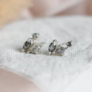 Elegant cluster earrings with salt and pepper diamonds GRAPPO Thumbnail