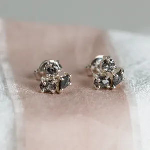 Cluster earrings with salt and pepper diamonds GRAPPOLO Thumbnail