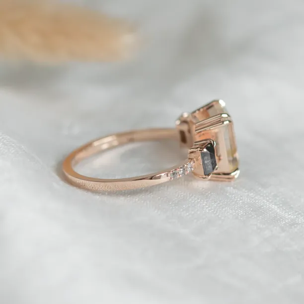 Vintage ring with rutilated quartz and salt and pepper diamonds FRANCI Image