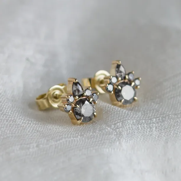 Romantic earrings with salt and pepper diamonds AURA Image