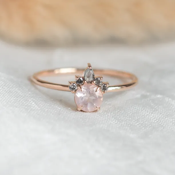 Romantic ring with morganite and salt and pepper diamonds DAPHNE Image