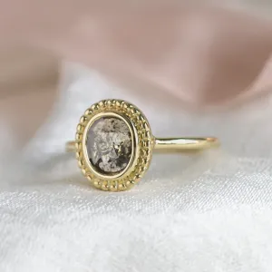 Gold ring in vintage style with salt and pepper diamond OPHELIA Thumbnail