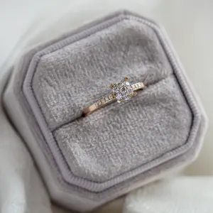 Pavé gold ring with moissanites LOLA Thumbnail