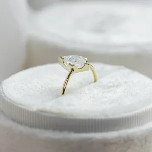 Gold ring with kite moonstone RACQUET Thumbnail