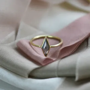 Ring with kite salt and pepper diamond AUSTEN Thumbnail