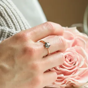 Minimalist ring with hexagon salt and pepper diamond SIXTA Thumbnail