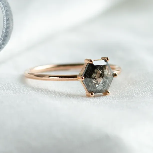 Minimalist ring with hexagon salt and pepper diamond SIXTA Image