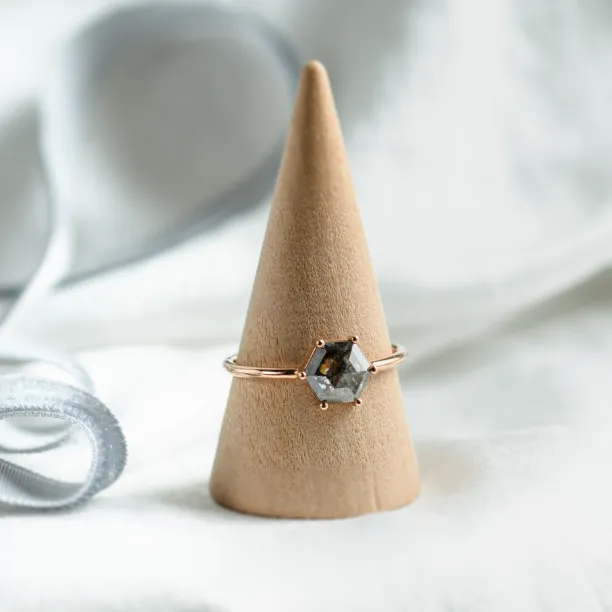 Minimalist ring with hexagon salt and pepper diamond SIXTA Image