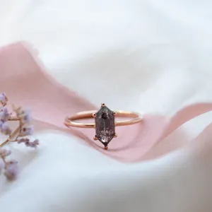 Gold ring with hexagon salt and pepper diamond SIA Thumbnail