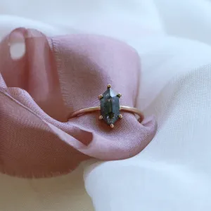 Gold ring with hexagon salt and pepper diamond SIA Thumbnail