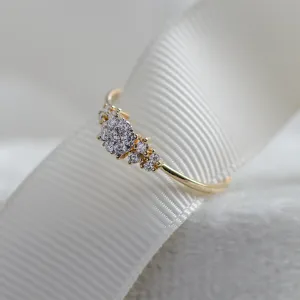 Pavé engagement ring with moissanites BOWIE Thumbnail