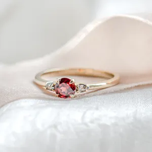 Gold ring with garnet and salt and pepper diamonds DRAGON Thumbnail